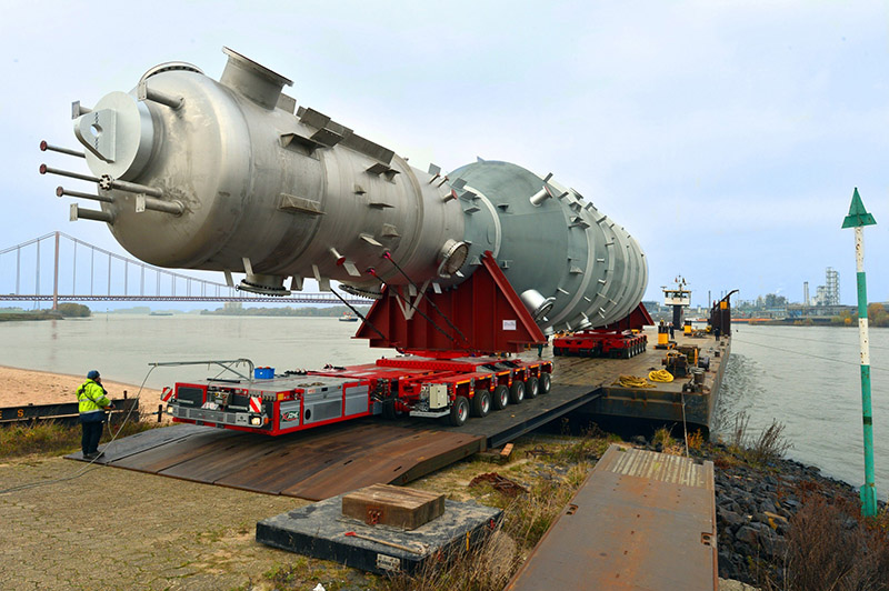 Trailer Berpenggerak Sendiri