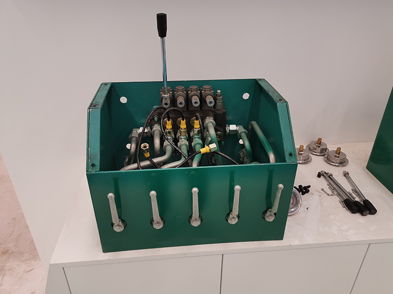 Trailer Hidraulik 3 Gandar 3 Axle Hydraulic Trailer